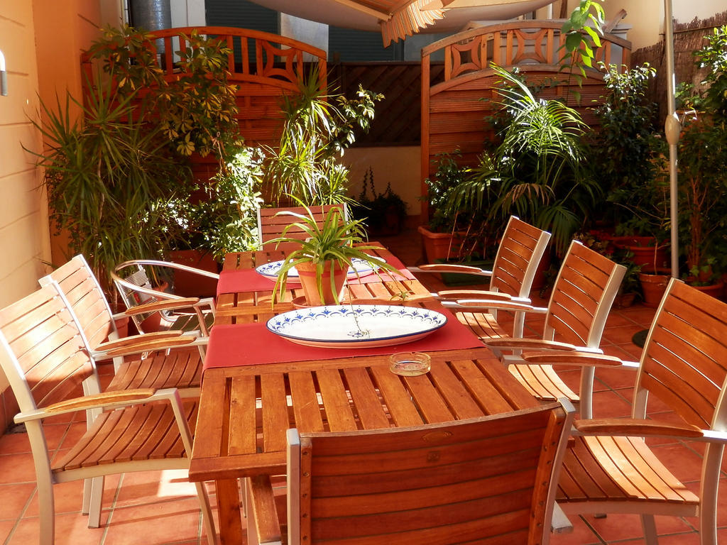 Barcelona Central Garden Hostal Eksteriør bilde
